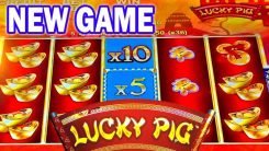 Lucky Pig slot main menu